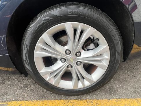 Used 2015 Chevrolet Impala LT w/ Convenience Package FWD image 7