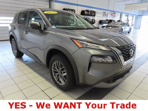 Used 2023 Nissan Rogue S image 17