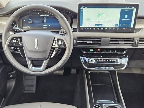 New 2026 Lincoln Corsair Premiere image 25