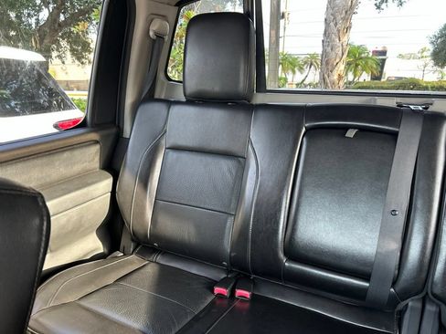 Used 2013 Nissan Titan SL w/ Heavy Metal Edition Pkg AWD/4WD image 13