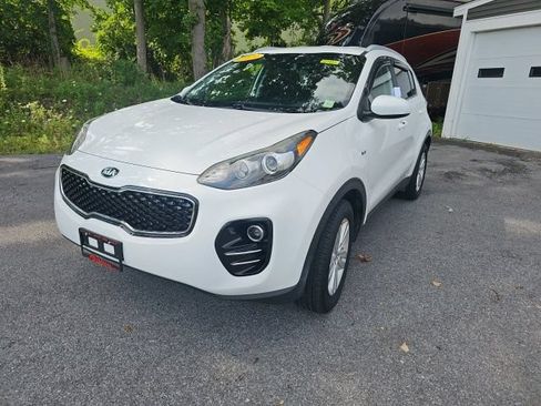 Used 2019 Kia Sportage LX w/ LX Popular Package AWD/4WD image 2