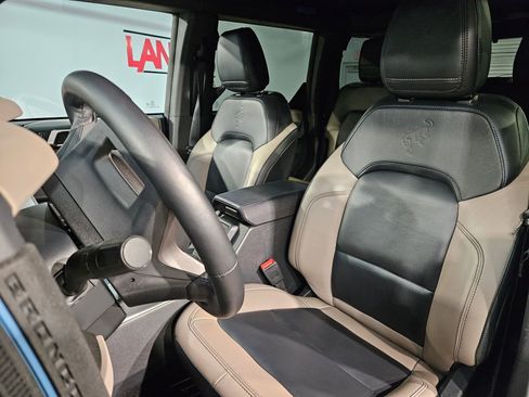 Used 2024 Ford Bronco Wildtrak AWD/4WD image 23