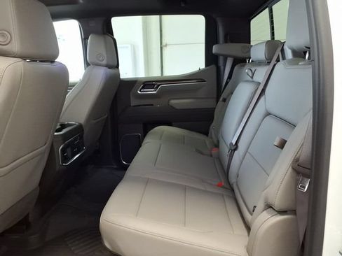 Used 2026 Chevrolet Silverado 1500 LTZ w/ LTZ Premium Package AWD/4WD image 14