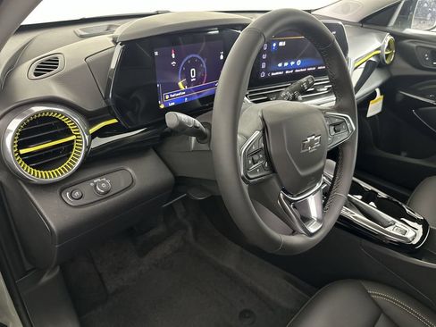 New 2026 Chevrolet Trax ACTIV w/ Sunroof Package FWD image 10