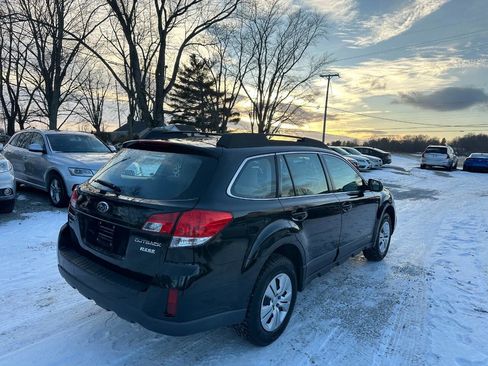 Used 2013 Subaru Outback 2.5i image 5