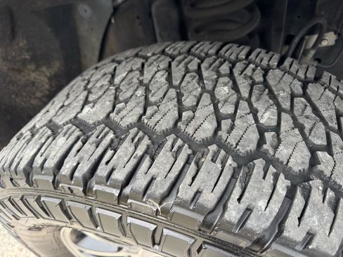 Used 2016 Ford F250 Lariat w/ Lariat Ultimate Package image 44