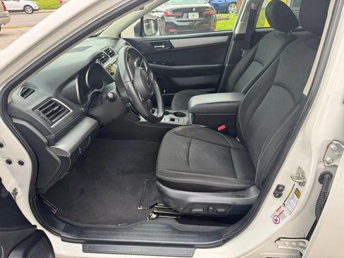 Used 2019 Subaru Outback 2.5i Premium AWD/4WD image 15