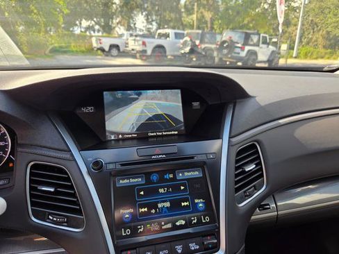 Used 2014 Acura RLX image 25