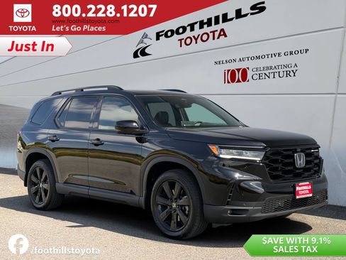 Used 2025 Honda Pilot Black Edition image 1