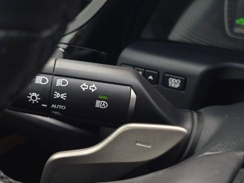 Used 2025 Lexus ES 300h w/ Premium Package image 42