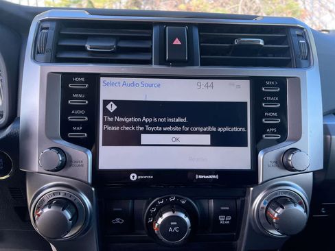 Used 2023 Toyota 4Runner SR5 AWD/4WD image 18