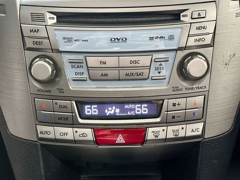 Used 2011 Subaru Outback 3.6R Limited image 16