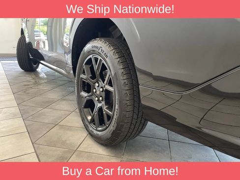 Used 2025 Ford Maverick Lobo AWD/4WD image 17