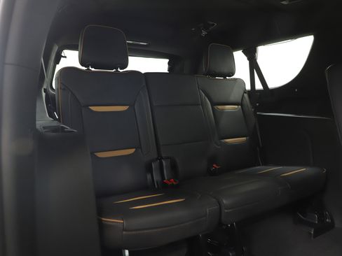Used 2023 GMC Yukon XL AT4 w/ AT4 Premium Package image 16