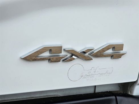 Used 2024 RAM 2500 Big Horn w/ Protection Group image 32