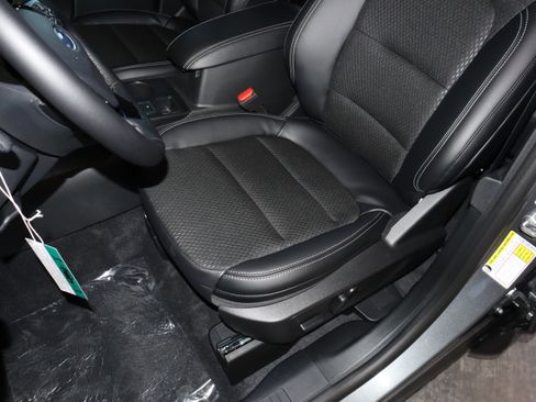 New 2026 Ford Escape SE image 29