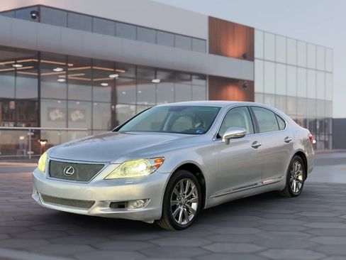 Used 2010 Lexus LS 460 LS 460 Sedan 4D image 3