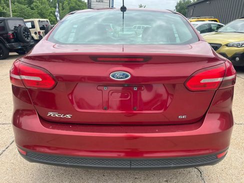 Used 2017 Ford Focus SE FWD image 10