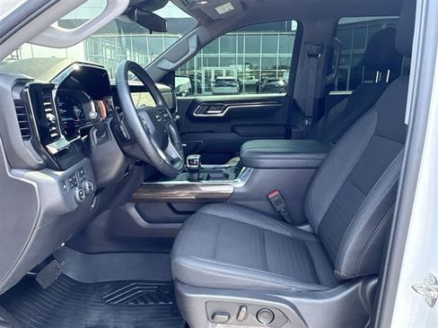Certified 2024 Chevrolet Silverado 1500 LT Trail Boss w/ Convenience Package II AWD/4WD image 19