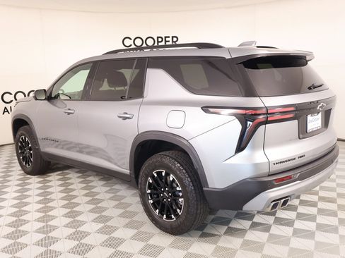 Used 2025 Chevrolet Traverse Z71 w/ Driver Confidence Package AWD/4WD image 23
