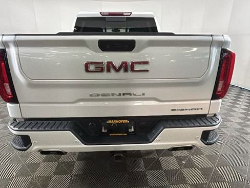 Used 2022 GMC Sierra 1500 Denali w/ Denali Premium Package AWD/4WD image 4