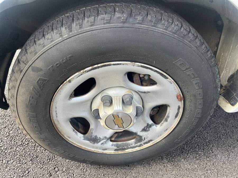 Used 2004 Chevrolet Astro RWD image 21