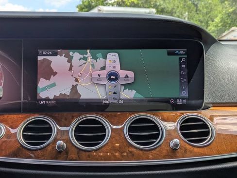 Used 2019 Mercedes-Benz E 300 image 17