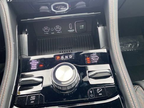 New 2026 Jeep Grand Cherokee L Summit w/ Obsidian Package image 31