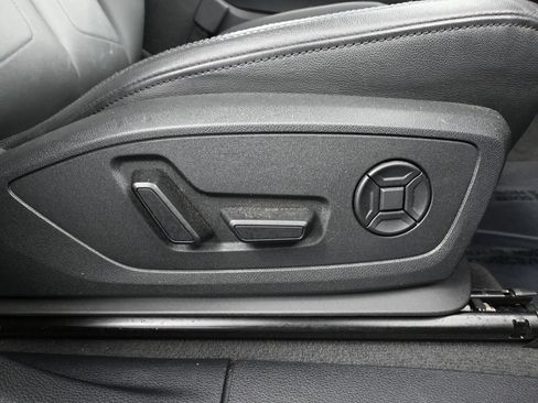 Used 2022 Audi Q3 2.0T Premium AWD/4WD image 45