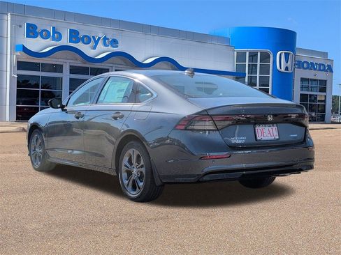 New 2025 Honda Accord EX-L image 3