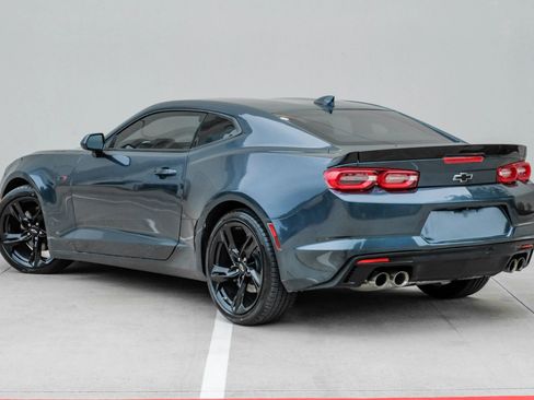 Used 2021 Chevrolet Camaro LT RWD image 12