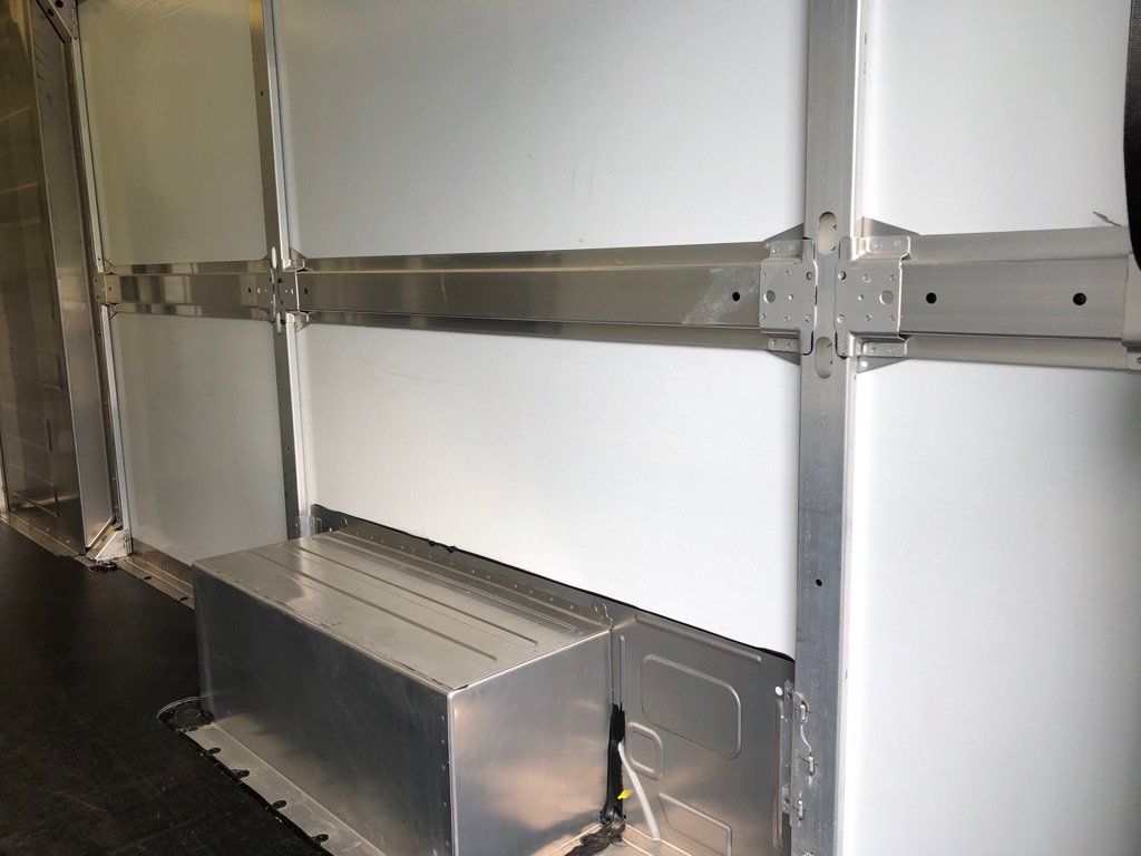Used 2024 Chevrolet Brightdrop 600 w/ Commercial Equipment Package AWD/4WD image 24