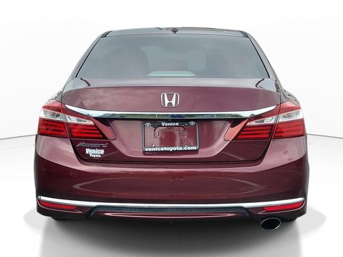 Used 2017 Honda Accord EX image 5