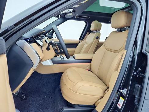 New 2026 Land Rover Range Rover Long Wheelbase SE image 17