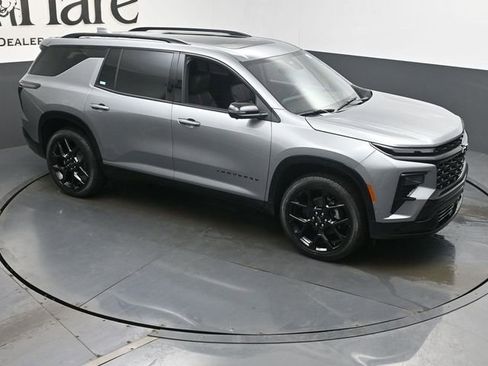 New 2026 Chevrolet Traverse RS image 17