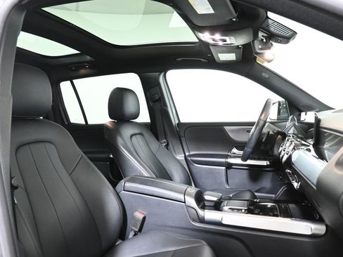 Certified 2022 Mercedes-Benz GLB 250 4MATIC image 25