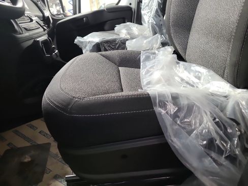 Used 2025 RAM ProMaster 1500 w/ Convenience Group image 7