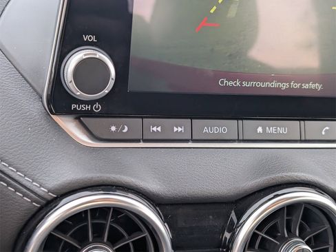 Certified 2025 Nissan Sentra SV image 15