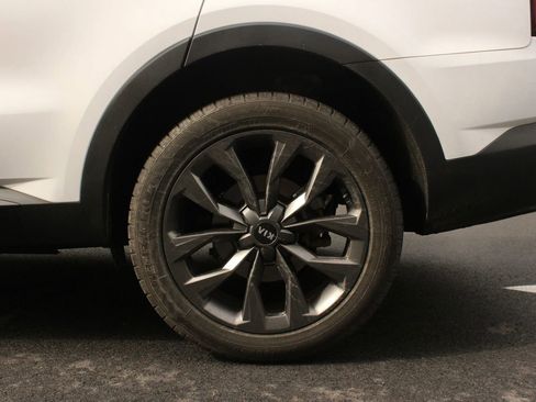 Used 2021 Kia Sorento EX w/ EX AWD X-Line Package image 10