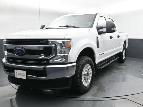 Used 2021 Ford F250 XLT w/ FX4 Off-Road Package AWD/4WD image 23