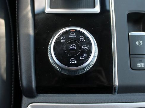 Used 2022 Mitsubishi Outlander SE image 19