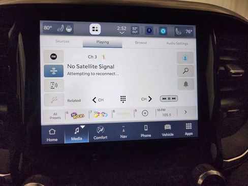 Used 2024 RAM 1500 Laramie image 13