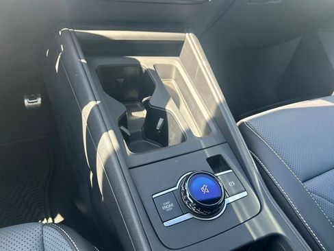New 2026 Volkswagen Tiguan SE R-Line FWD image 61