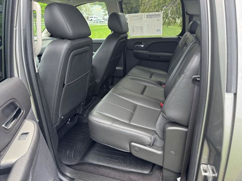 Used 2013 Chevrolet Silverado 2500 LTZ w/ LTZ Plus Package AWD/4WD image 12