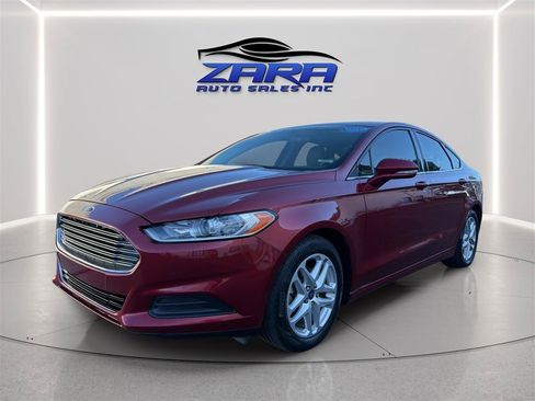 Used 2015 Ford Fusion SE FWD image 3