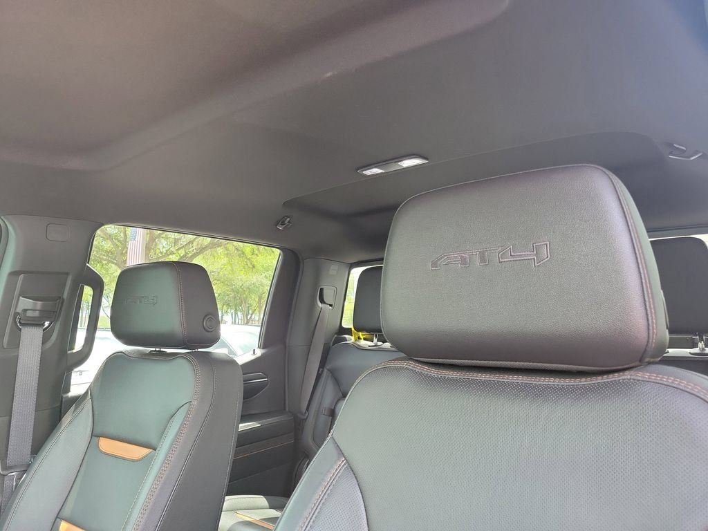 Used 2023 GMC Sierra 1500 AT4 w/ AT4 Premium Package AWD/4WD image 22