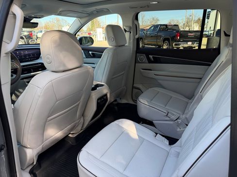 New 2026 Buick Enclave Avenir w/ Super Cruise Package AWD/4WD image 5