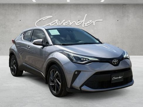 Used 2020 Toyota C-HR Limited FWD image 2