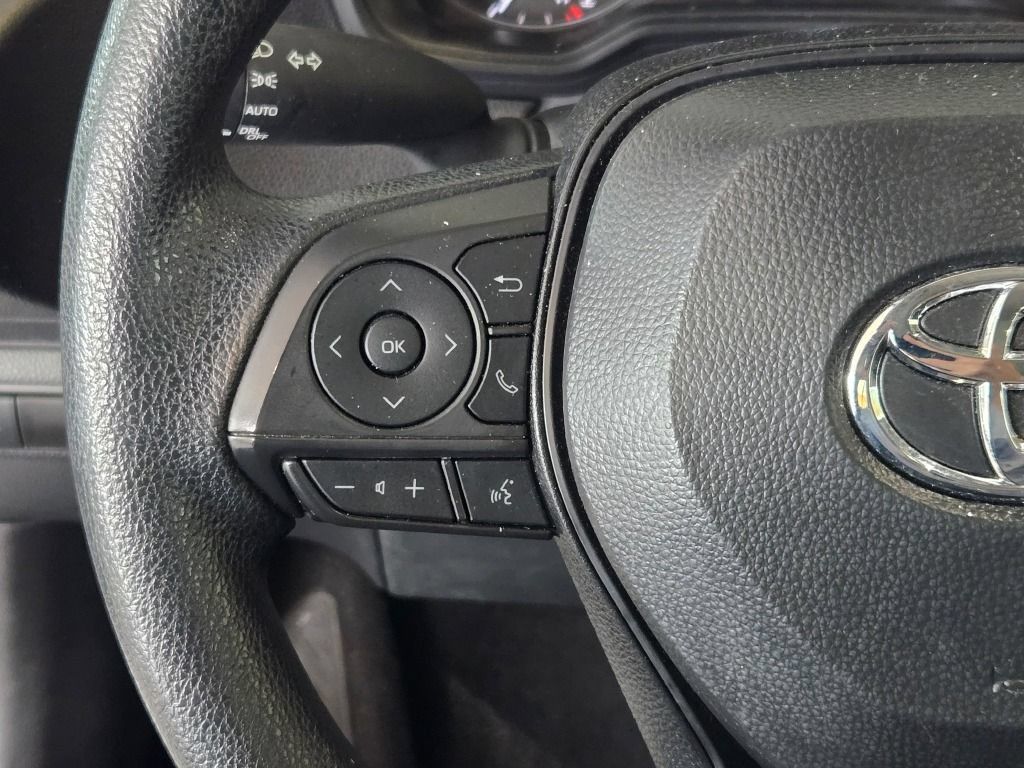 Used 2025 Toyota Corolla LE FWD image 25