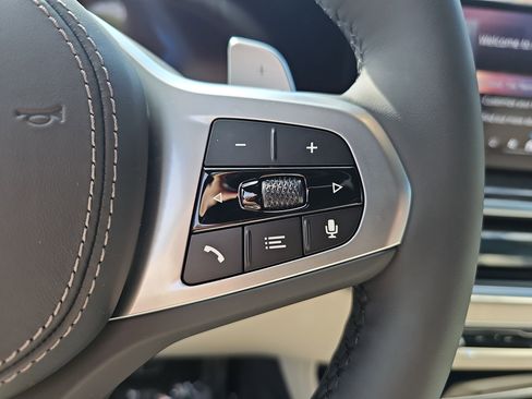 New 2026 BMW X7 xDrive40i w/ M Sport Package image 19